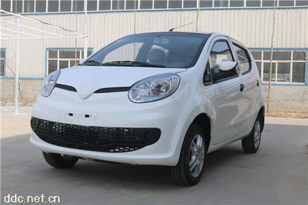  全封闭新型电动轿车